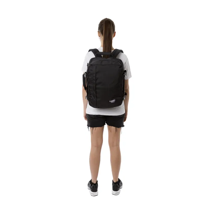 Cabin Zero Classic 36L Travel Backpack 旅行背包