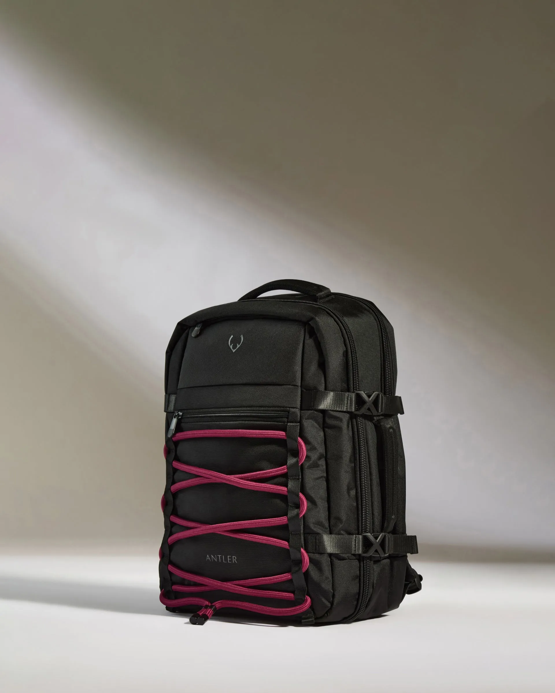 Optimize the e-commerce product title by adding descriptive modifiers that highlight its features and appeal to potential buyers: Lightweight and Durable Discovery Backpack in Stylish Heather Purple for Everyday Use.