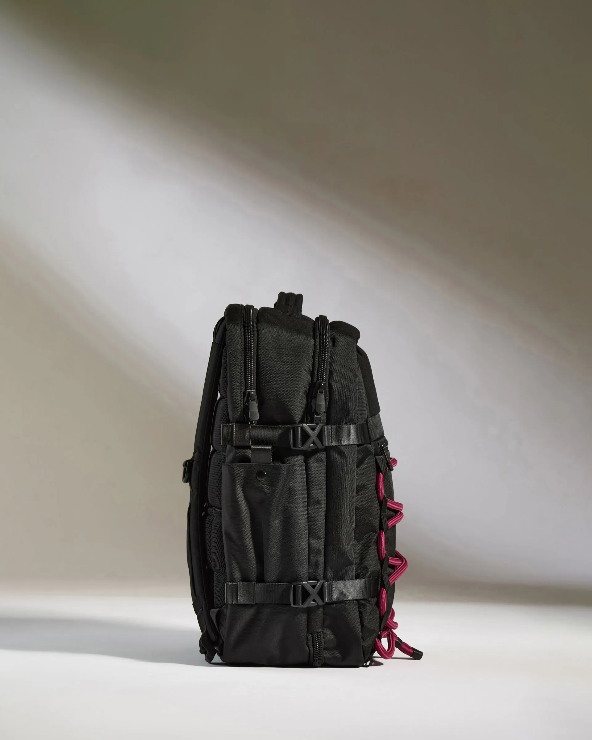 Optimize the e-commerce product title by adding descriptive modifiers that highlight its features and appeal to potential buyers: Lightweight and Durable Discovery Backpack in Stylish Heather Purple for Everyday Use.
