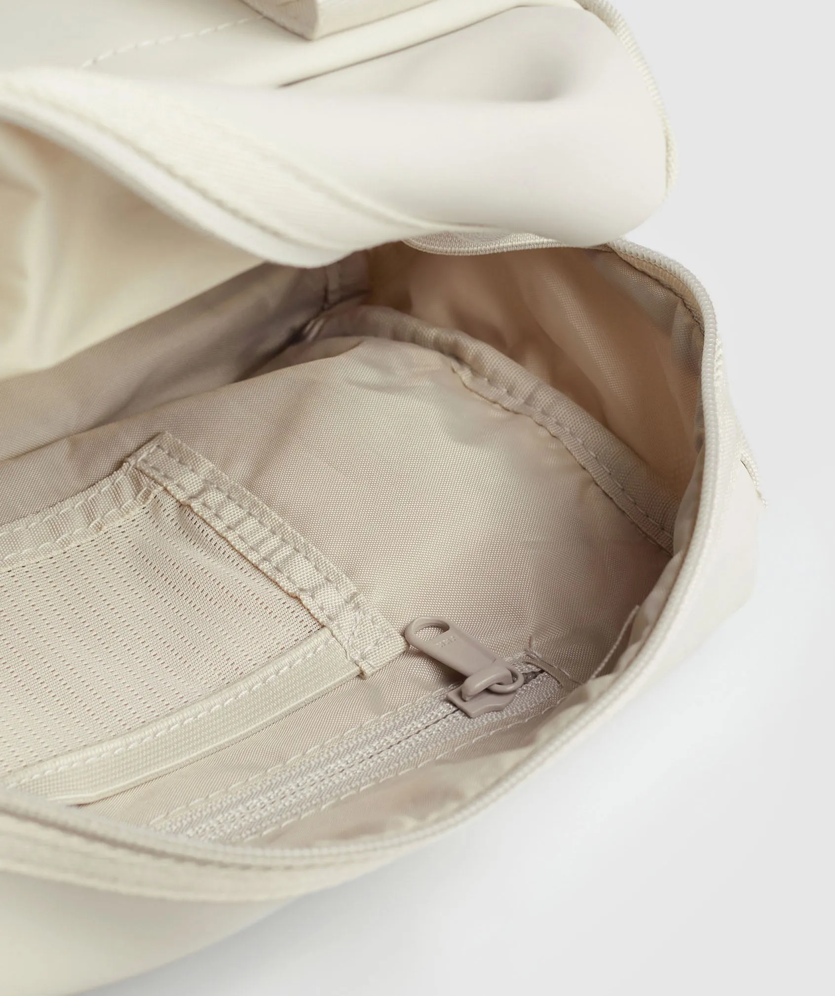 Gymshark Everyday Mini Holdall Bag - Stylish Pebble Grey